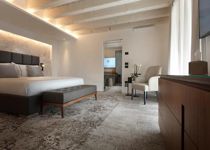 Hotel Ca' Apollonio Heritage Romano D'Ezzelino