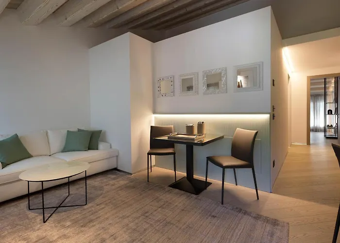 Hotel Ca' Apollonio Heritage Romano D'Ezzelino