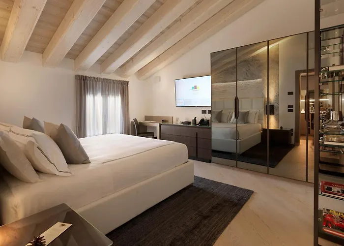 Hotel Ca' Apollonio Heritage 5*